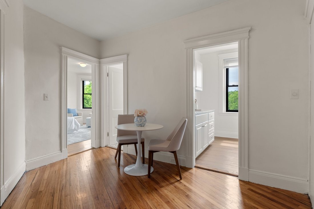 Condo in Boston, Massachusetts, United States 5 - 18090433