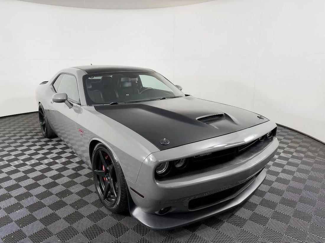 Coupe in Lynnwood, WA, United States 5 - 18103877