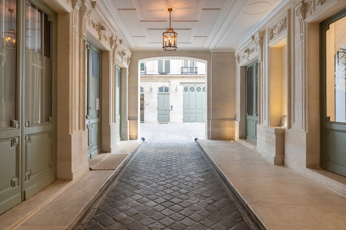 Apartment in Hoche-Friedland, Paris 8e Arrondissement, Paris 5 - 18094500