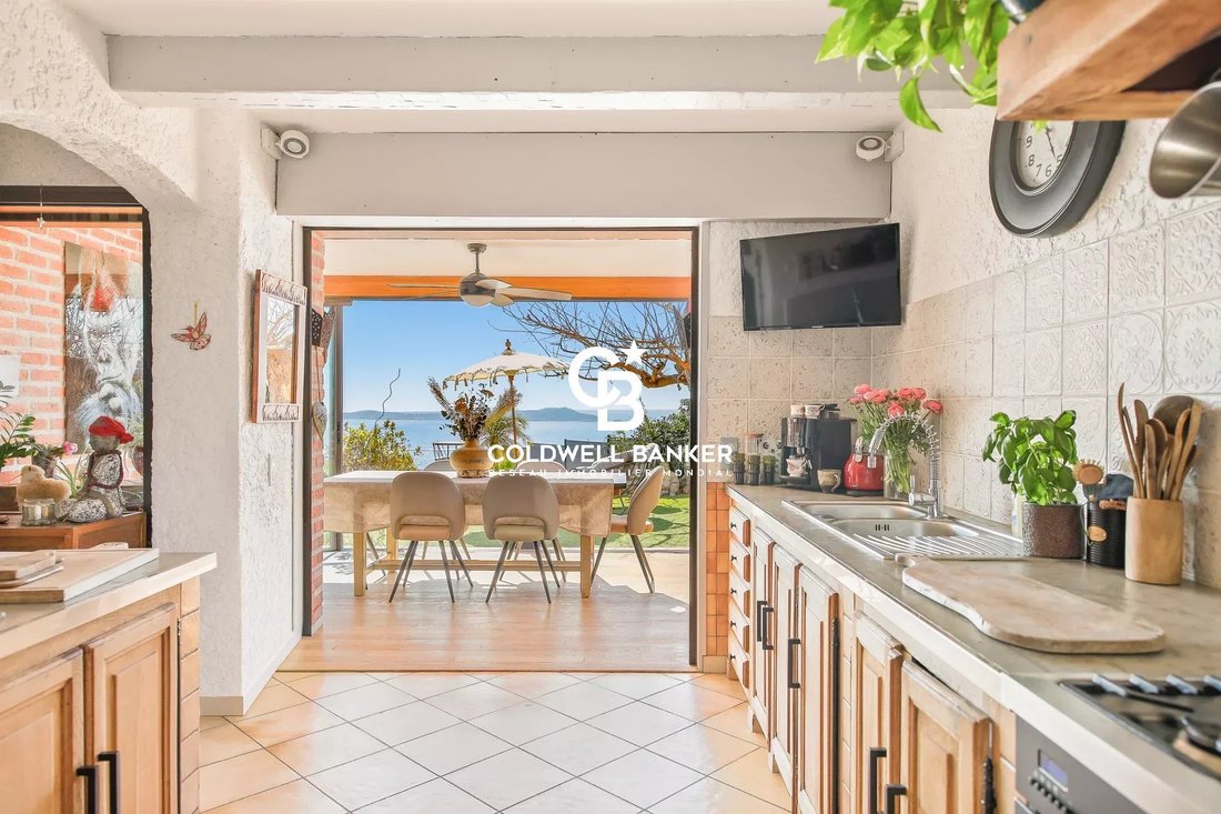 Villa in Centre Ville, Carqueiranne, France 5 - 18093877