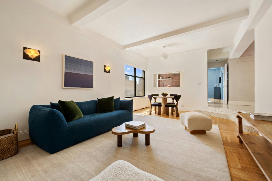 Co Op in New York, New York, United States 3 - 18084979