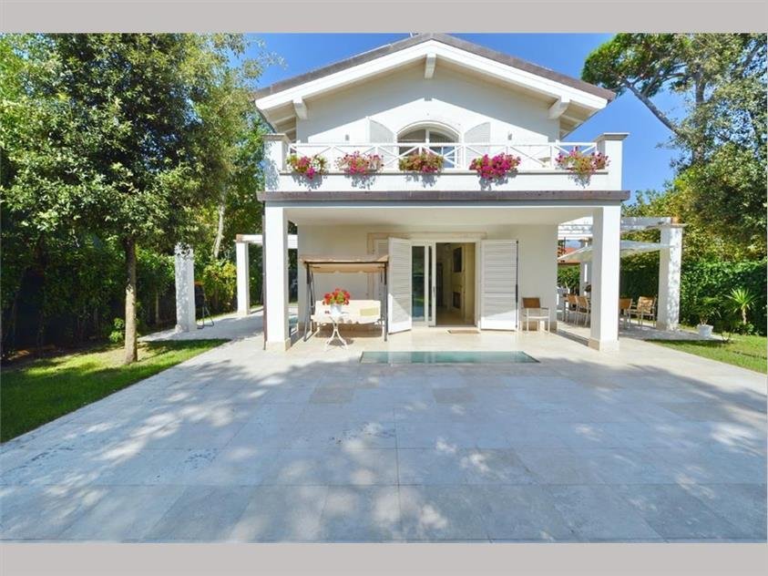 Villa in Center, Forte dei Marmi, Tuscany 2 - 18100735
