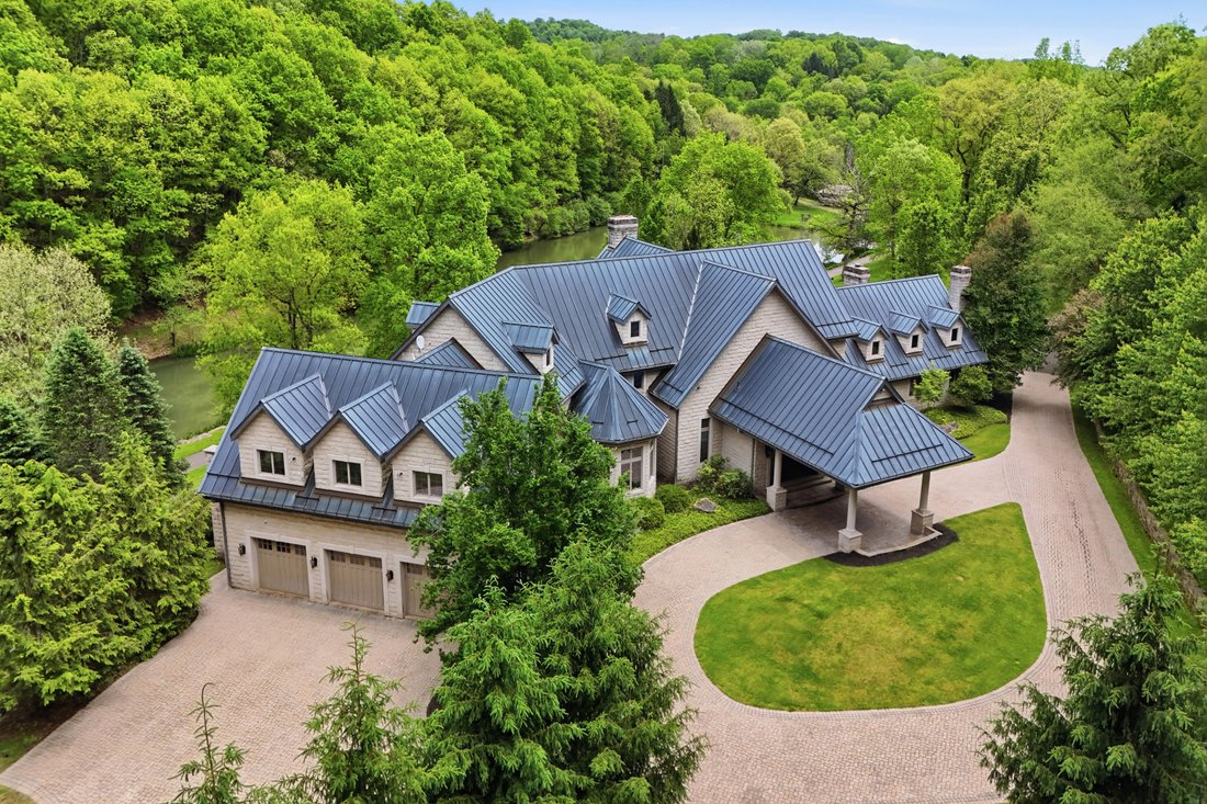 House in Fenelton, Pennsylvania, United States 1 - 18105125