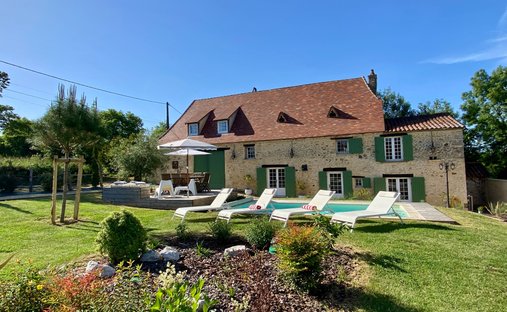 House in Sainte-Alvere, Val de Louyre et Caudeau, France 1