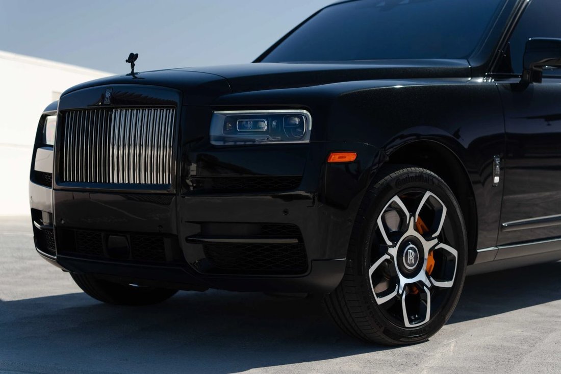 Suv in Riverside, CA, United States 5 - 15071903