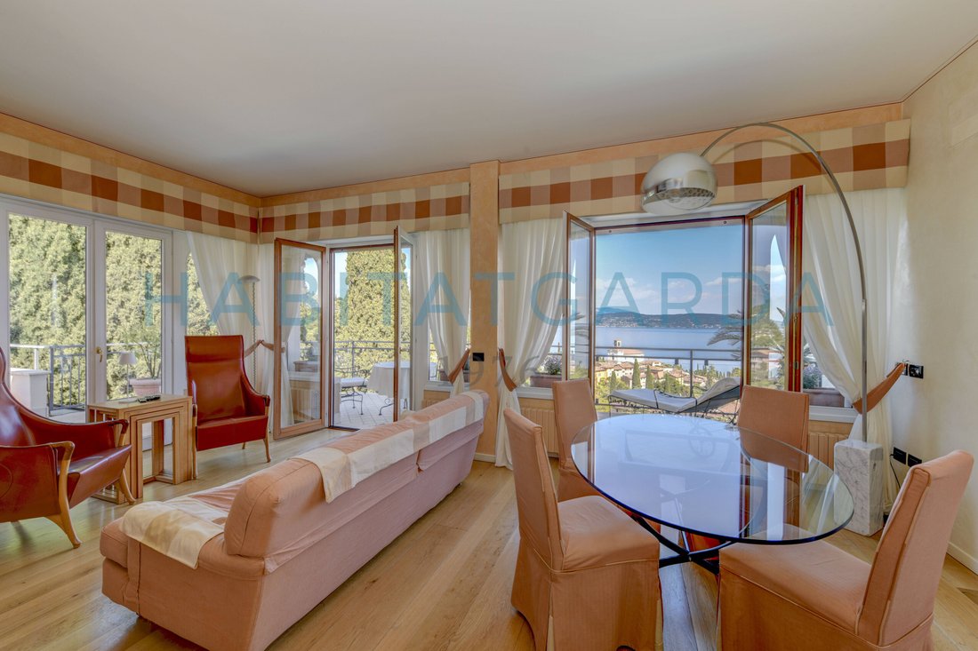 Apartment in Gardone Riviera, Lombardy, Italy 2 - 18103992