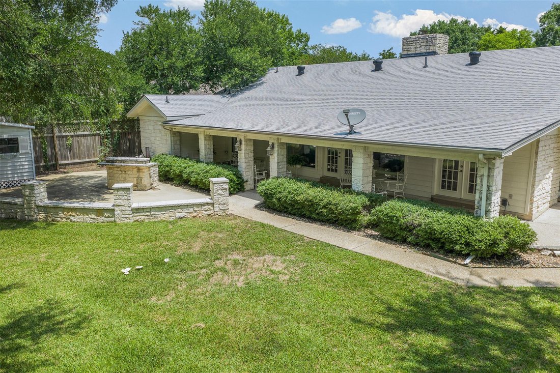 House in Elgin, Texas, United States 4 - 18101201