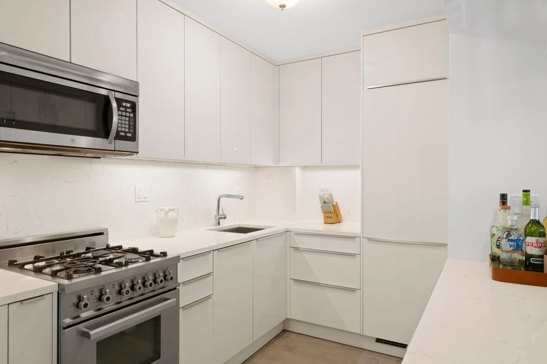 Co Op in New York, New York, United States 3 - 18101544