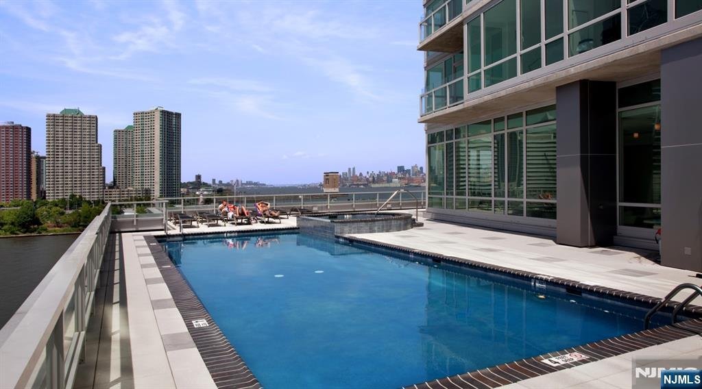 Condo in Hoboken, New Jersey, United States 2 - 18098563