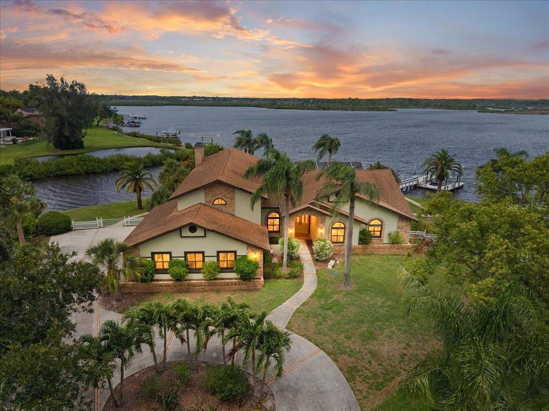 House in Tarpon Springs, Florida, United States 1 - 18102628