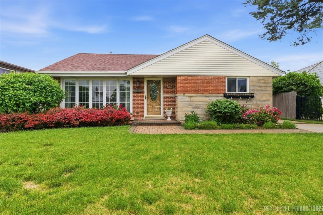 House in Morton Grove, Illinois, United States 3 - 18101393