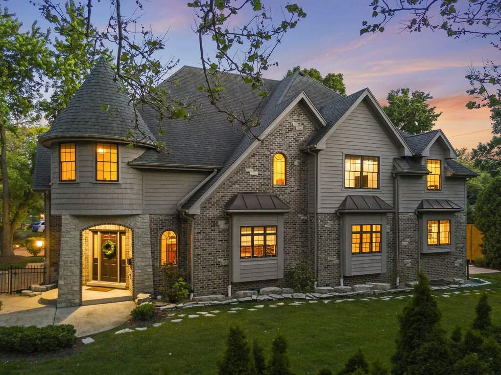 House in Naperville, Illinois, United States 1 - 18088376