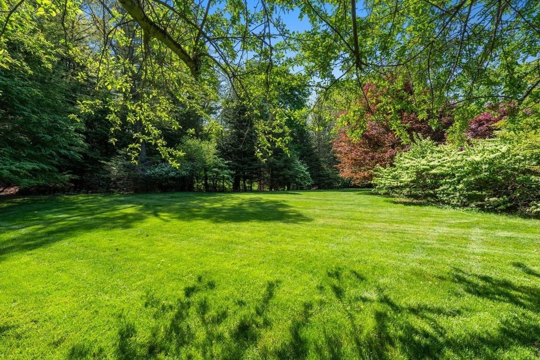 Land in Weston, Massachusetts, United States 2 - 18094491