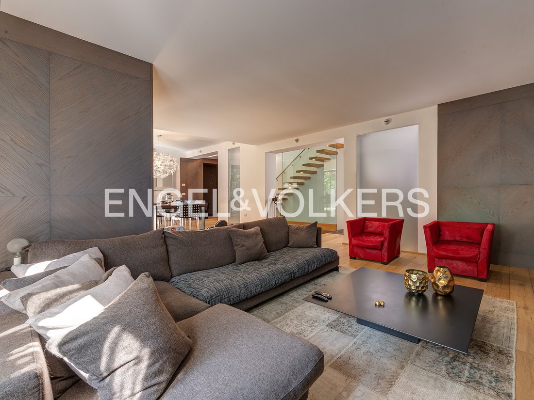 Villa in Pescarenico-Maggianico, Lecco, Lombardy 5 - 18003949