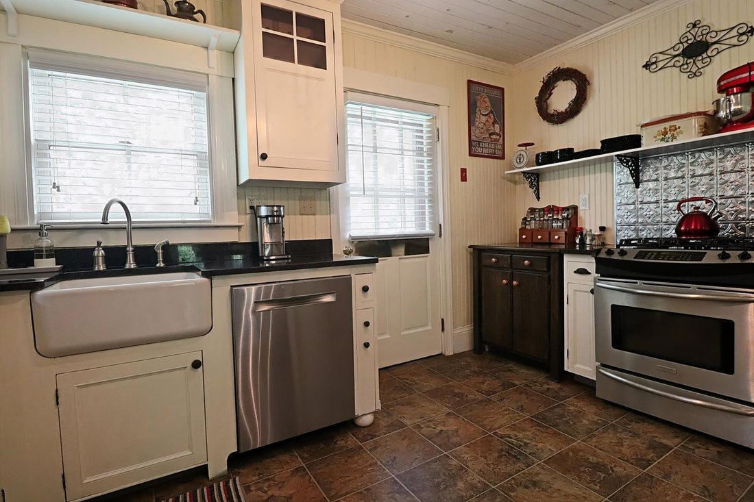 House in Trenton, Maine, United States 4 - 18105092