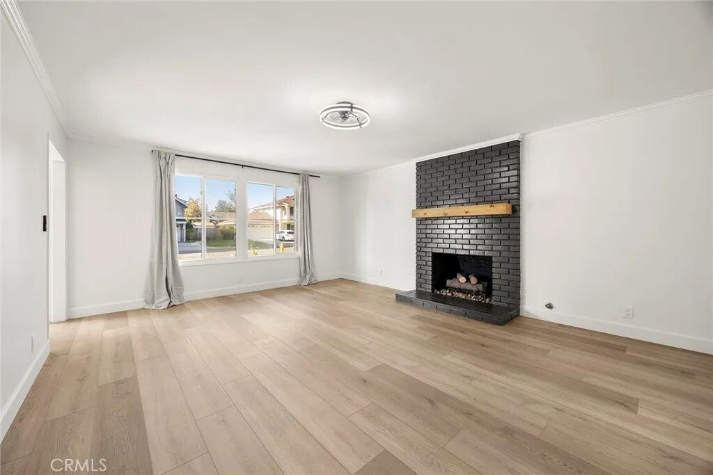 House in Tustin, California, United States 4 - 18101312