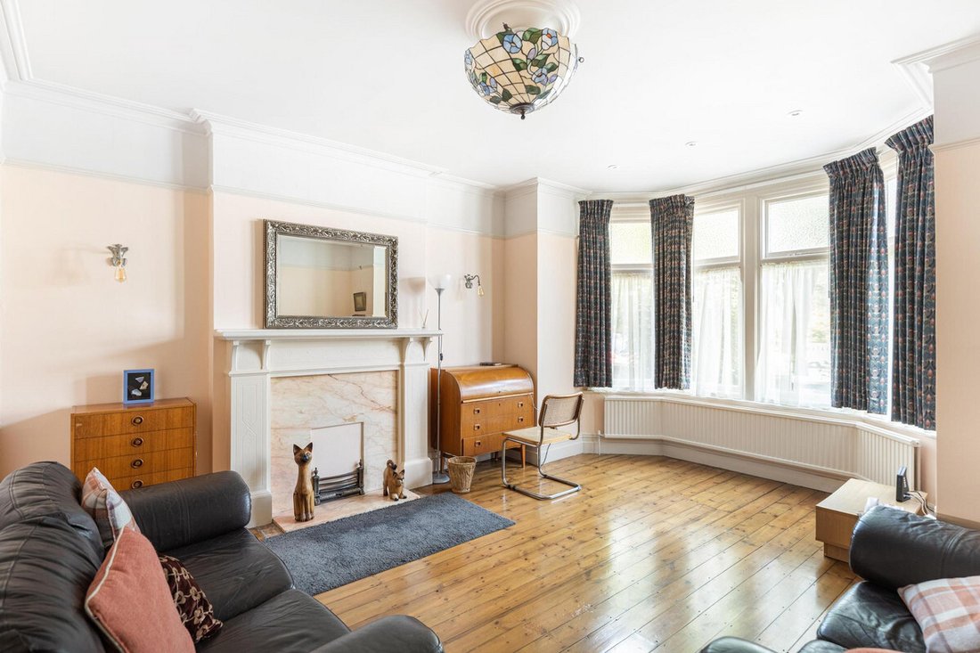 House in West Acton, Ealing, England 5 - 18098687