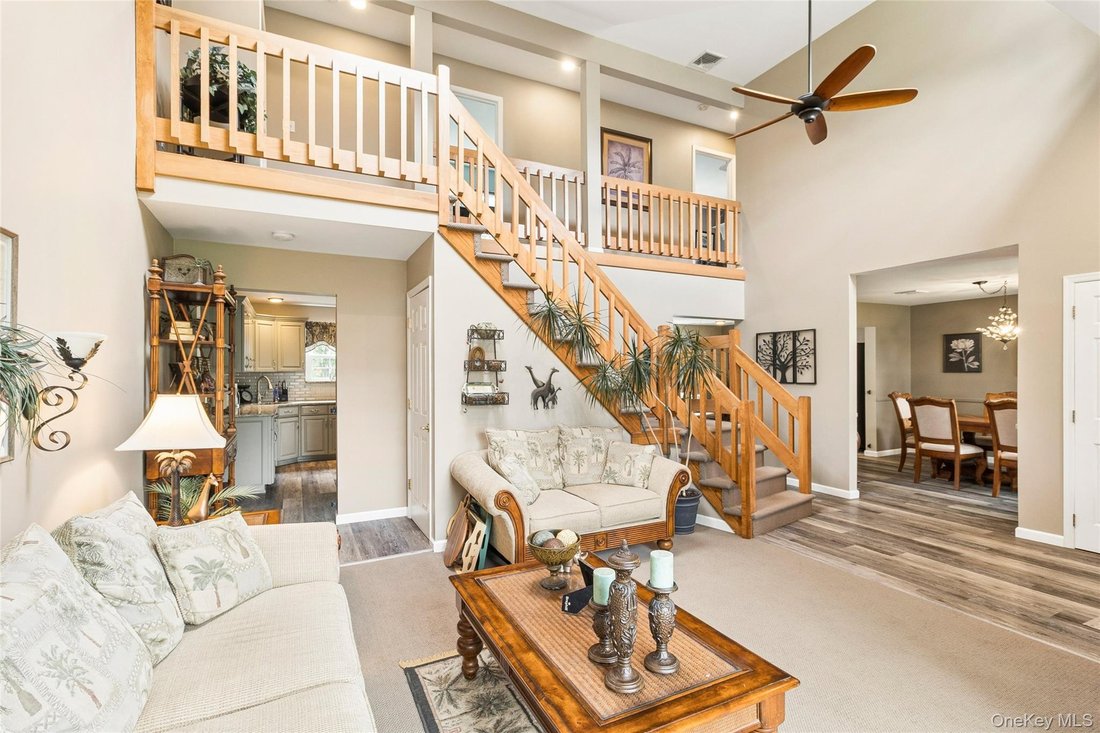House in Jamesport, New York, United States 4 - 18092853