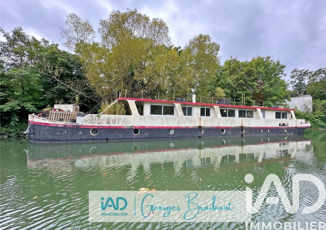 House in Poissy, Ile-de-France, France 1 - 18100118