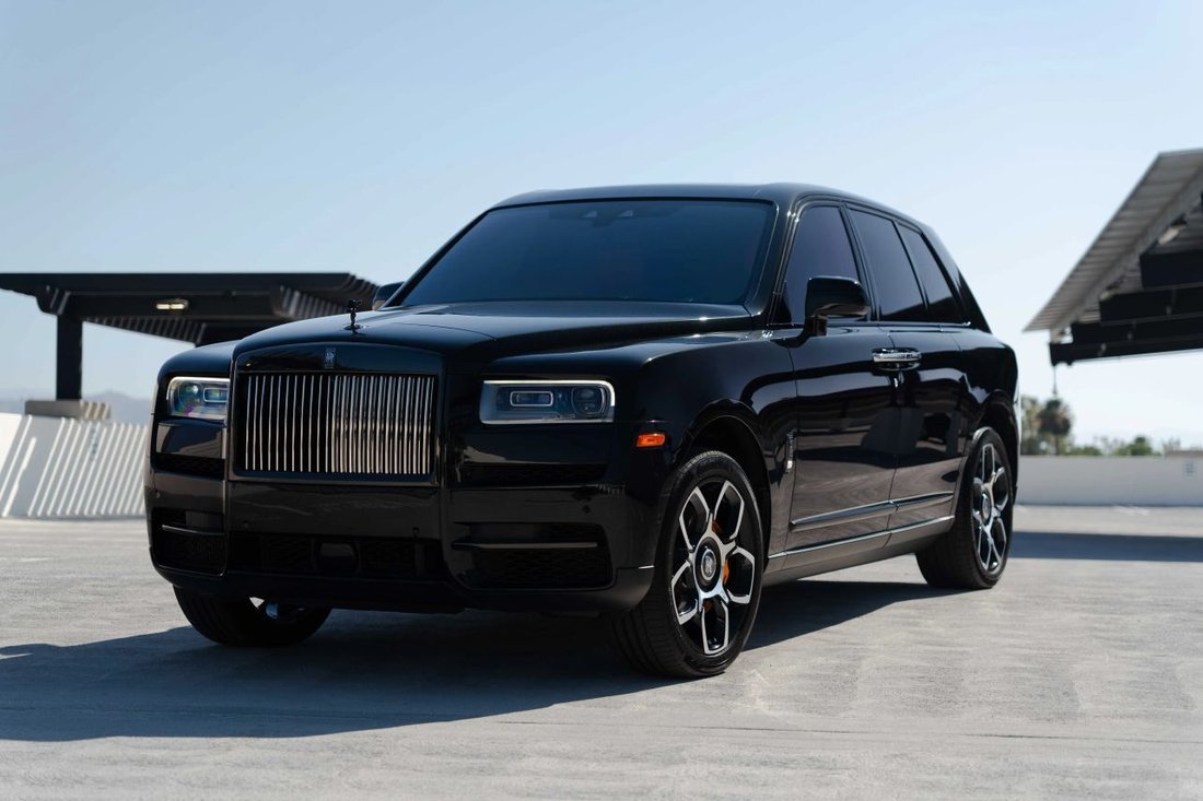 Suv in Riverside, CA, United States 3 - 15071903