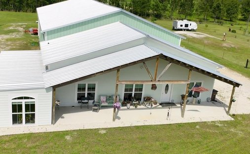 House in Wewahitchka, Florida, United States 1