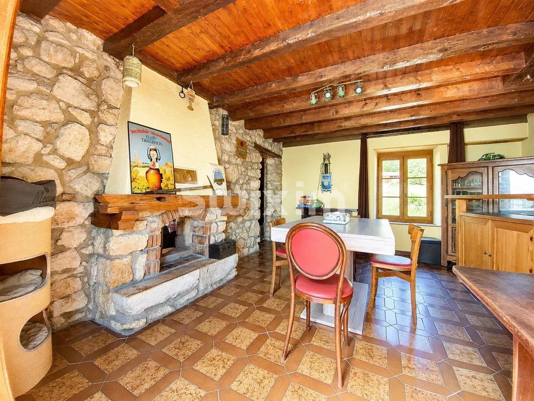 House in Collonges, Auvergne-Rhône-Alpes, France 2 - 18101670