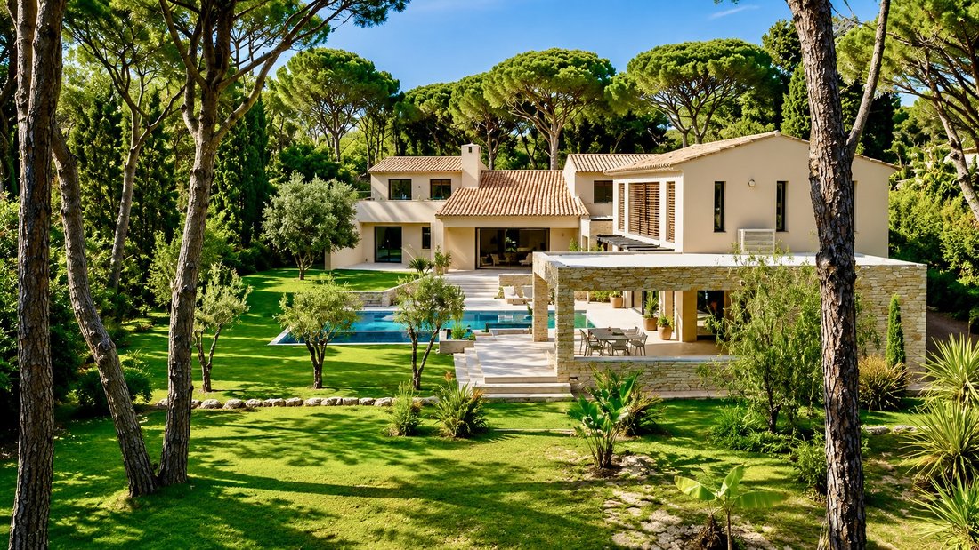Villa in Le Dramont-Agay-Anthéor-Le Trayas, Saint-Raphaël, France 1 - 18044588