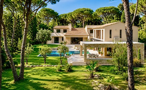 Villa in Le Dramont-Agay-Anthéor-Le Trayas, Saint-Raphaël, France 1