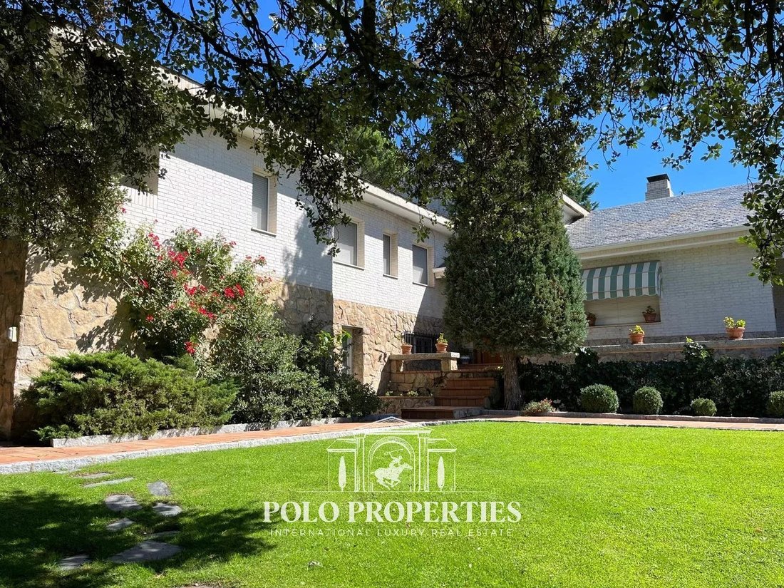 Chalet in Torrelodones, Comunidad de Madrid, Spain 2 - 18093841