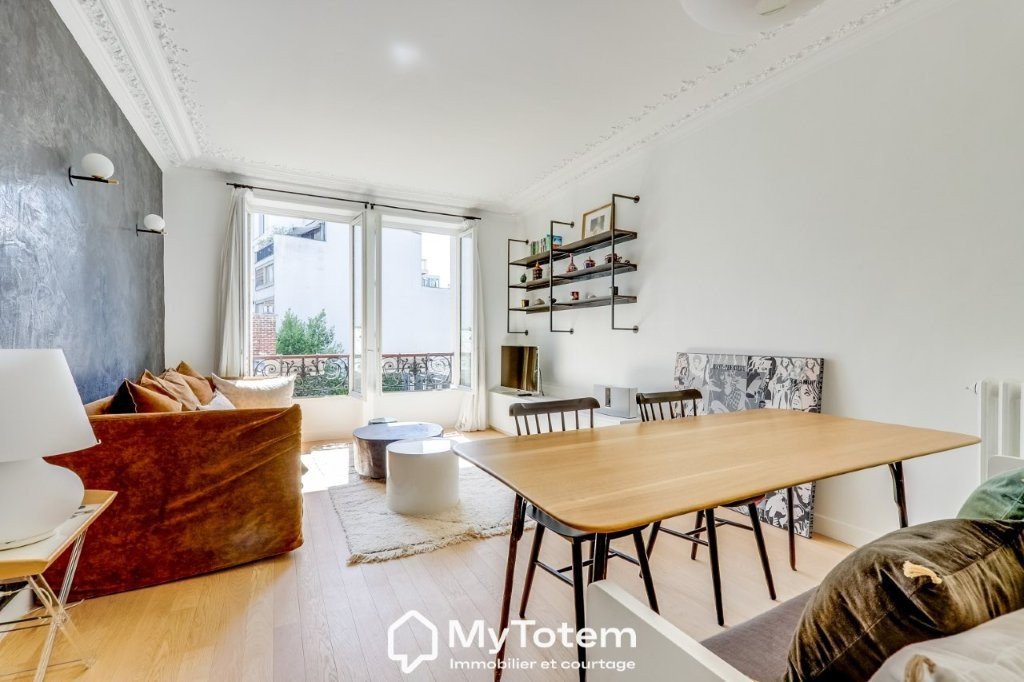 Apartment in Odéon, Paris 6e Arrondissement, Paris 1 - 18092561