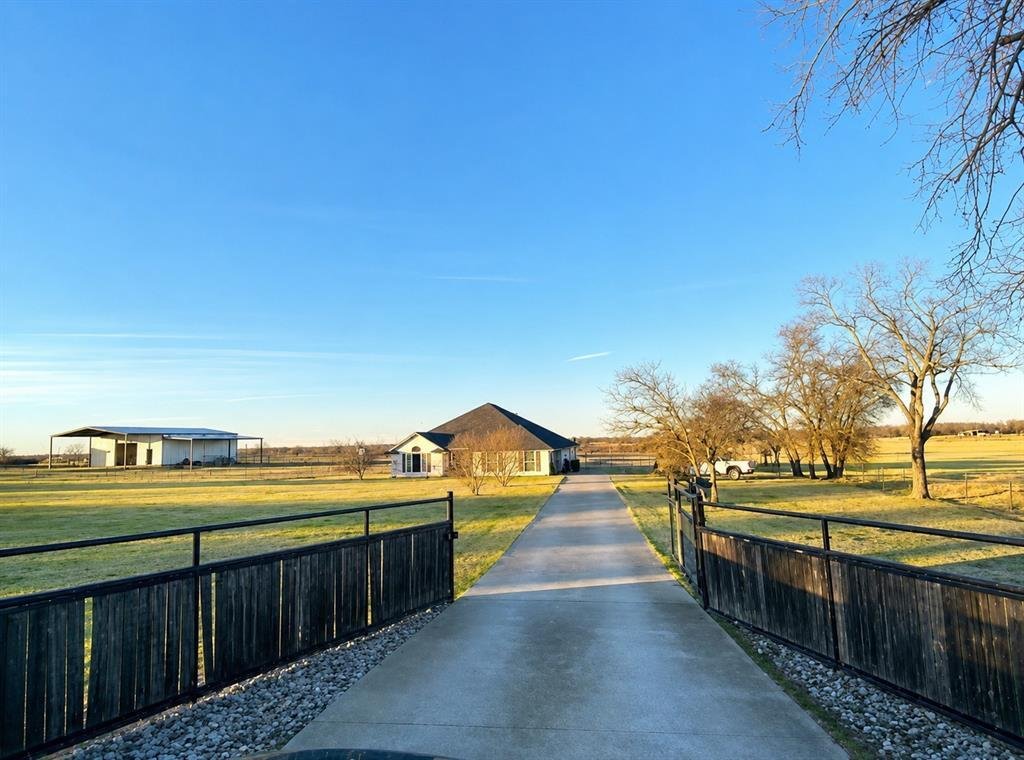 House in Poolville, Texas, United States 1 - 17297076