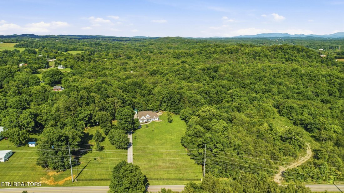 House in Strawberry Plains, Tennessee, United States 2 - 18104881