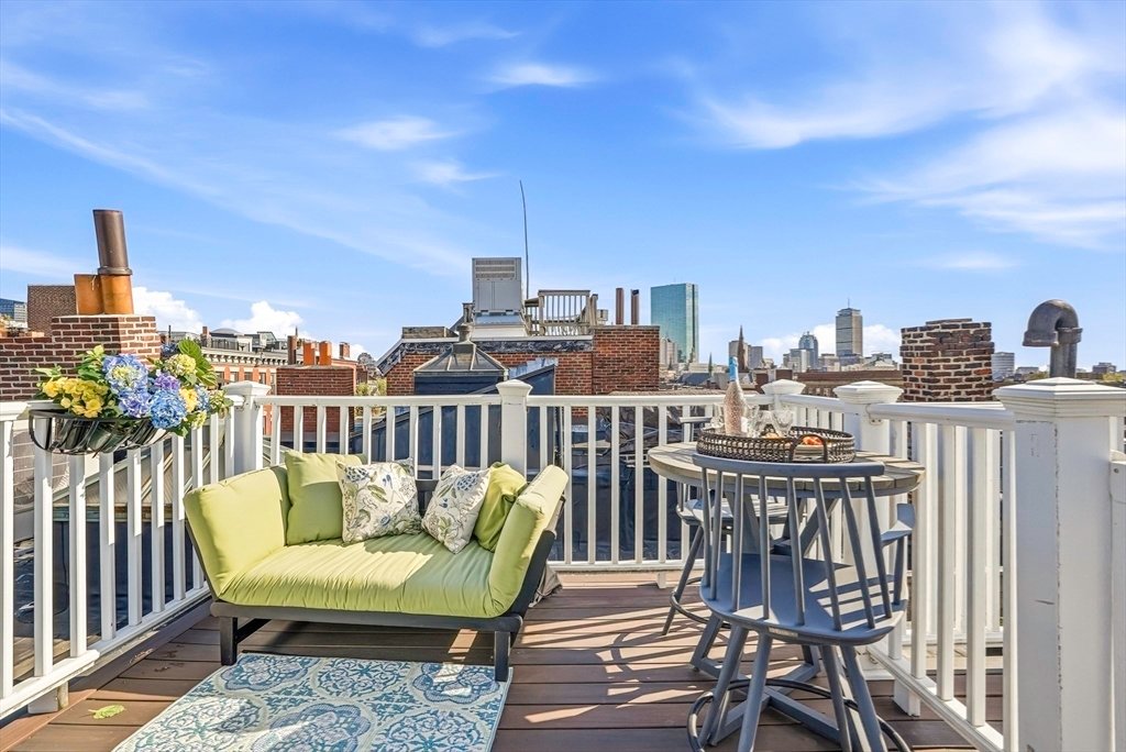 Condo in Boston, Massachusetts, United States 1 - 17943087