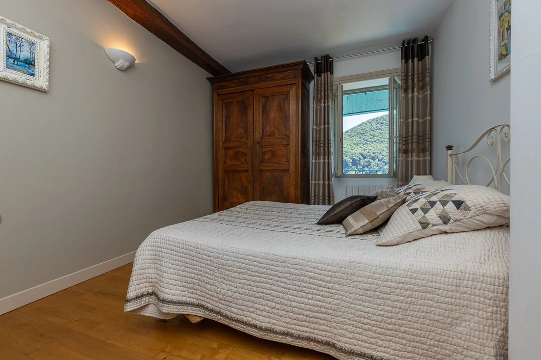 Estate in Bénonces, Auvergne-Rhône-Alpes, France 3 - 18093876