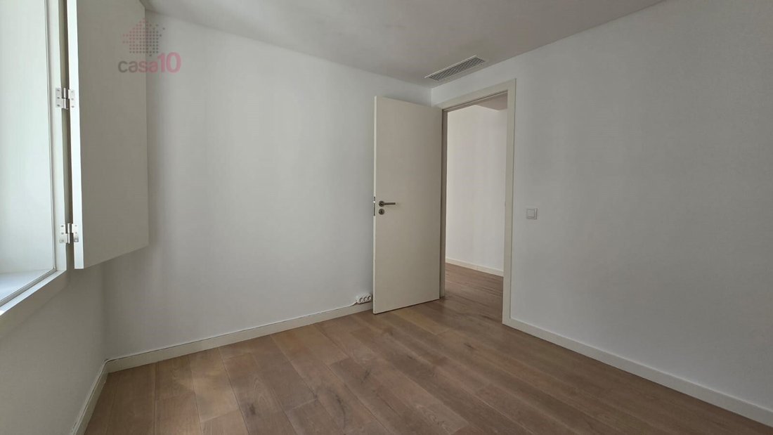 Apartment in Misericordia, Lisbon, Portugal 5 - 18099435