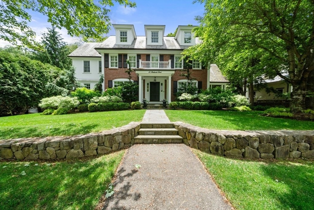 House in Wellesley, Massachusetts, United States 3 - 18104574