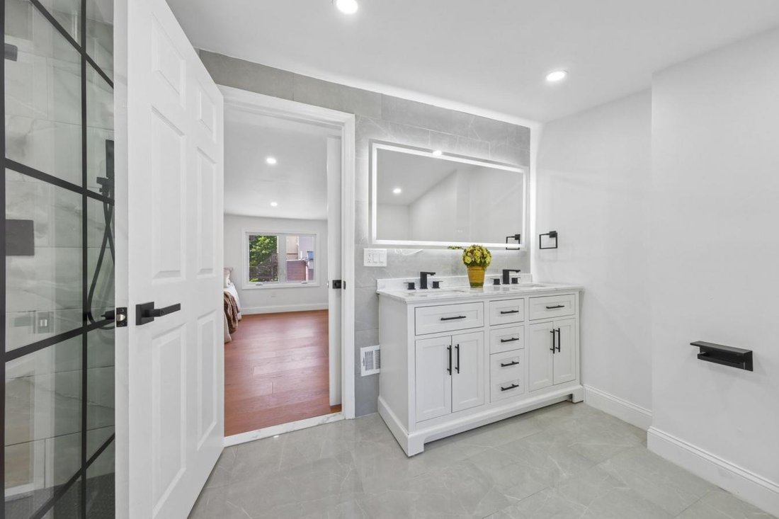 House in Jersey City, New Jersey, United States 4 - 18099037