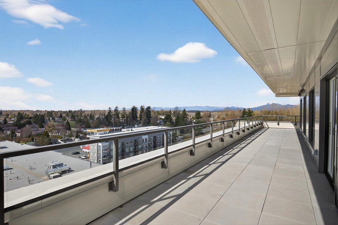 Condo in Langley Township, British Columbia, Canada 2 - 18096448