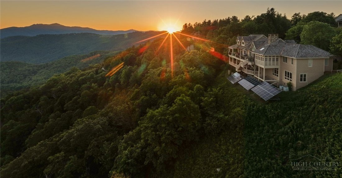 House in Blowing Rock, North Carolina, United States 1 - 17940568