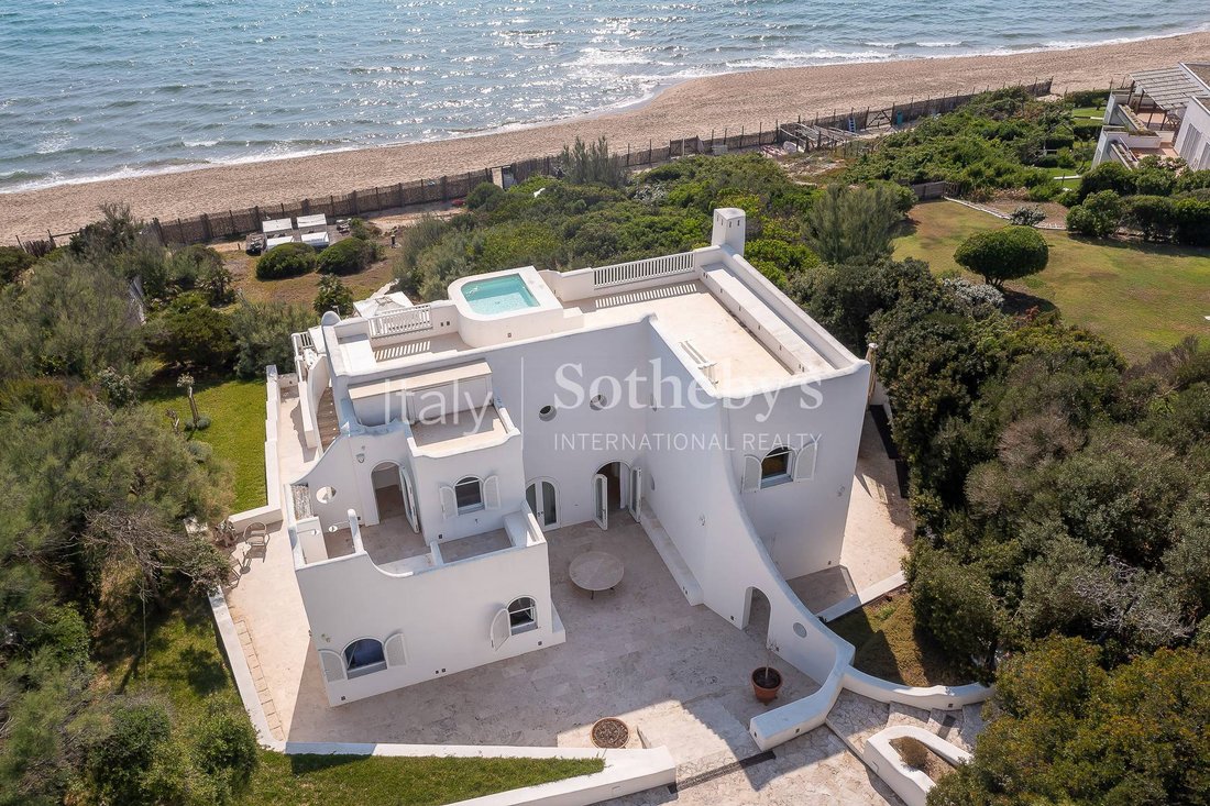 House in Sabaudia, Lazio, Italy 2 - 18105136