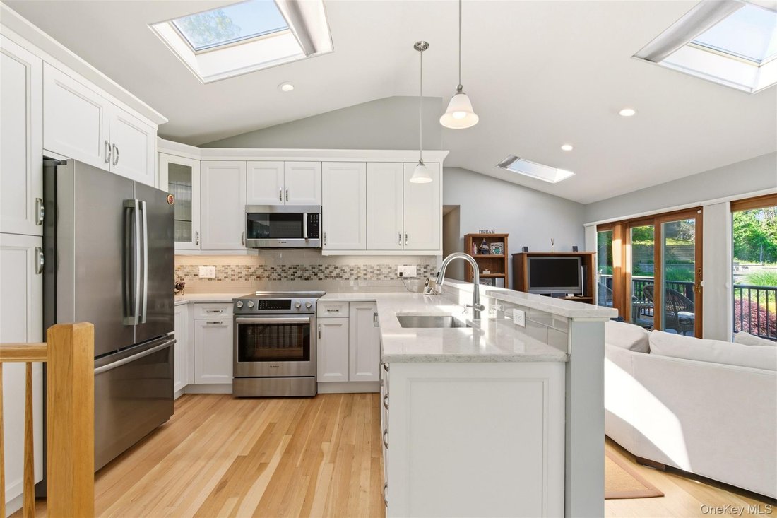 House in Northport, New York, United States 4 - 18093169