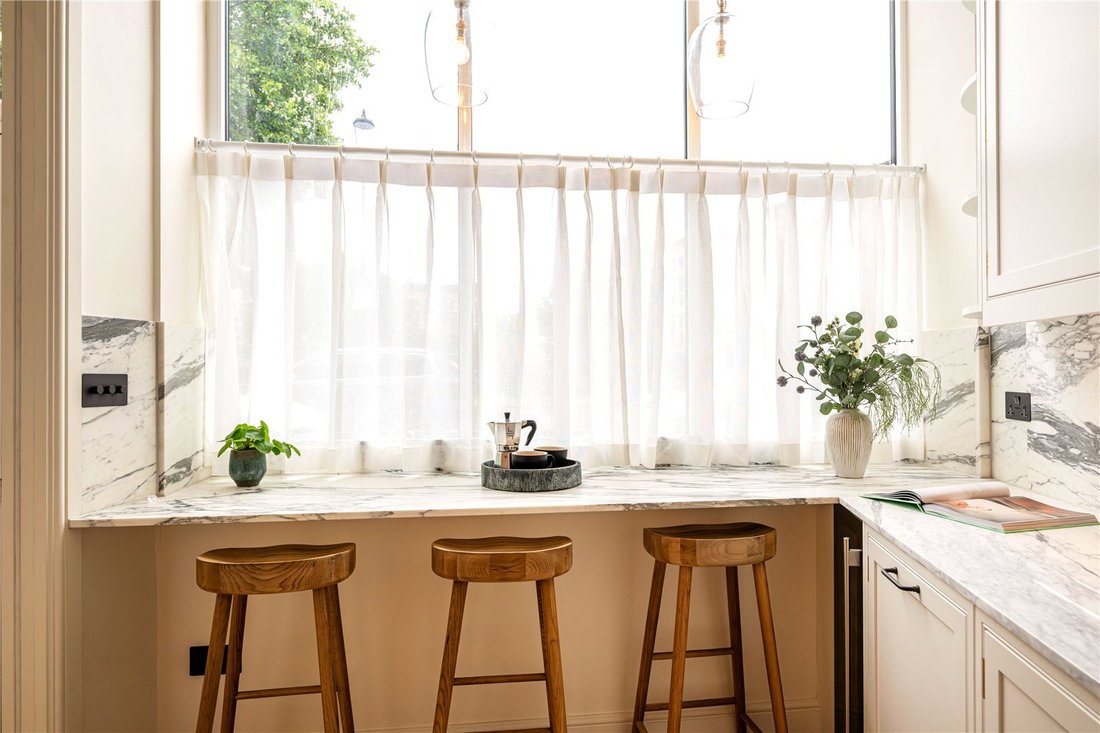 Apartment in Ladbroke Grove, Kensington And Chelsea, England 1 - 18091115
