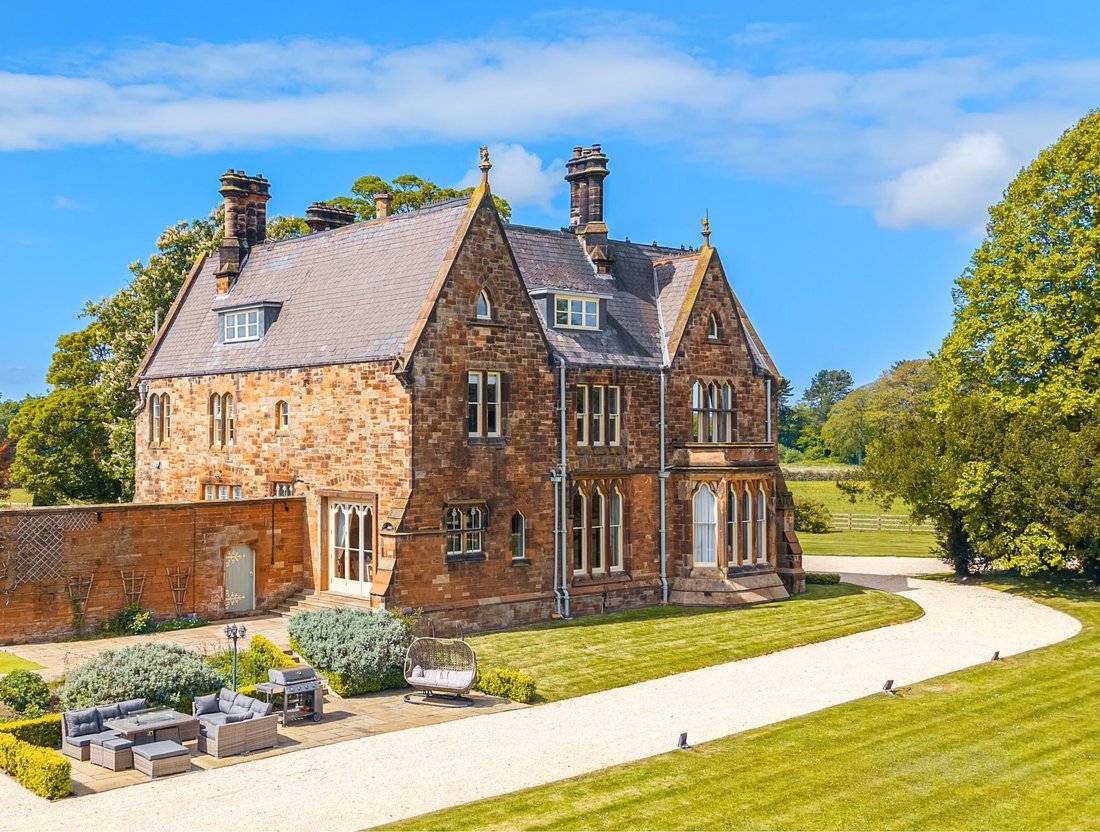 House in Raby, Wirral, England 3 - 18098697