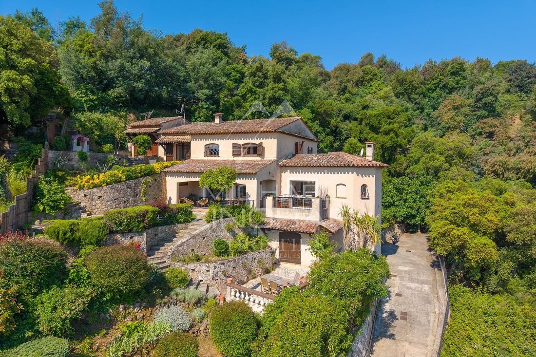 Villa in Les Termes, Mandelieu-la-Napoule, France 2 - 18093844