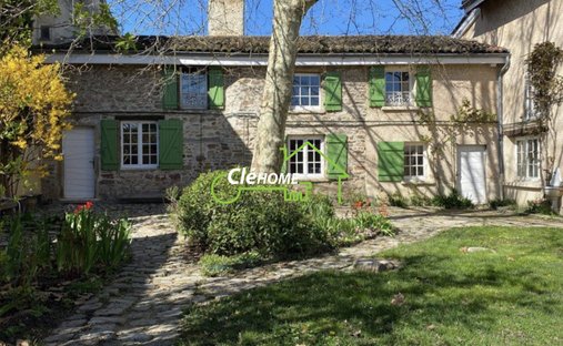 House in Dommartin, Auvergne-Rhône-Alpes, France 1