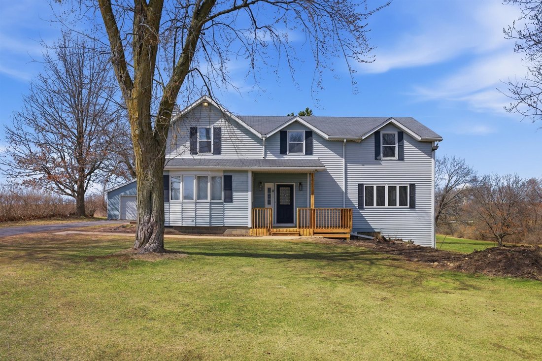House in Pingree Grove, Illinois, United States 1 - 18095354