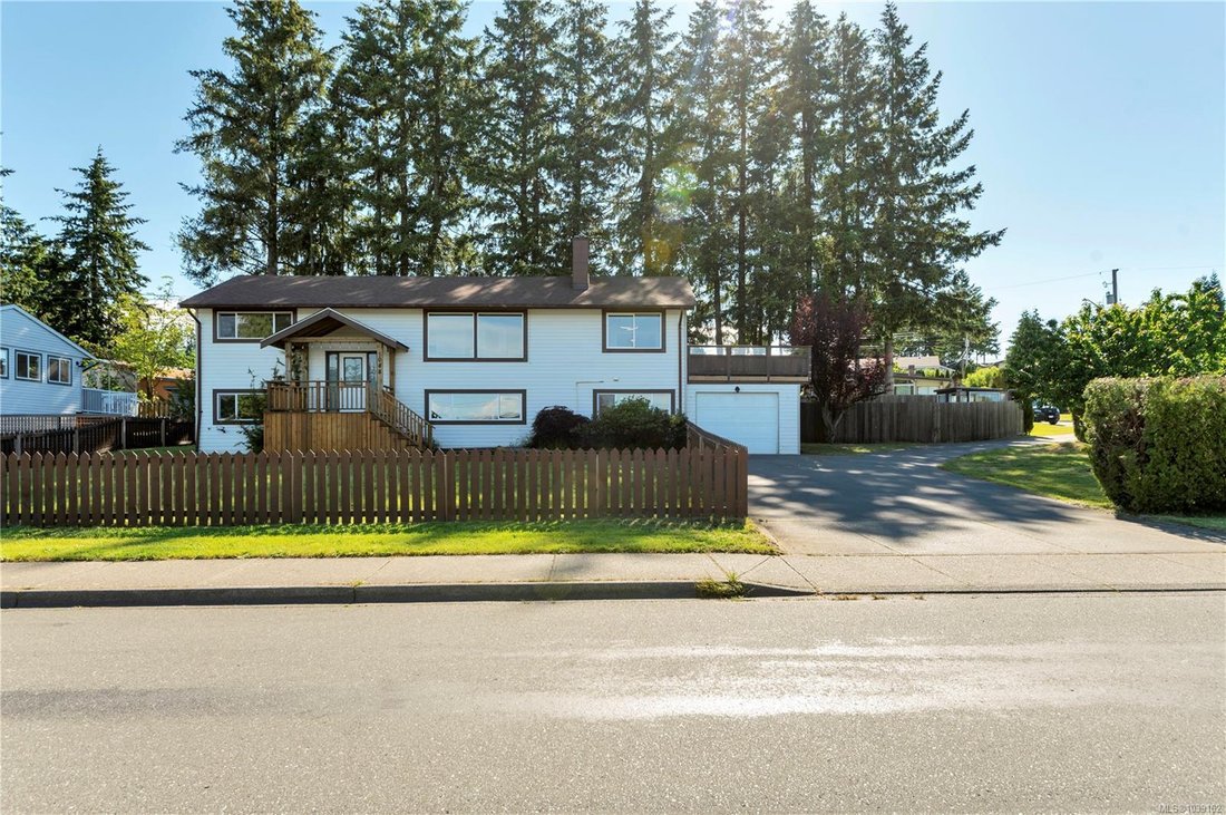 House in Campbell River, British Columbia, Canada 1 - 18096380
