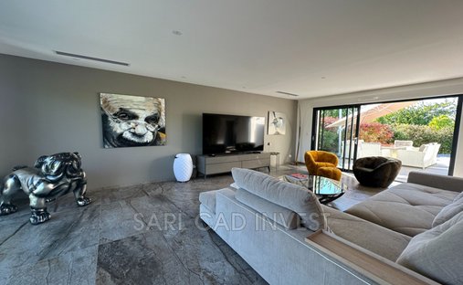 Villa in Bourg, Fondettes, Frankreich 1