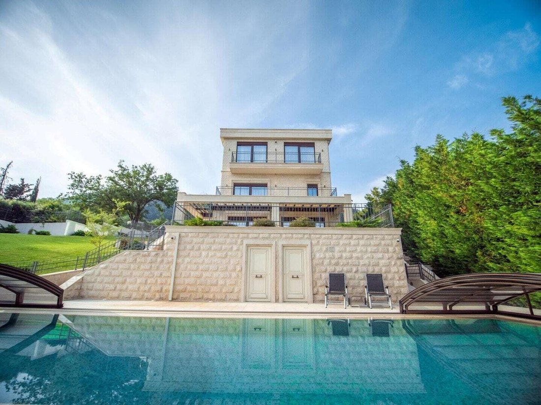 Villa in Mrčevac, Montenegro 5 - 18093857
