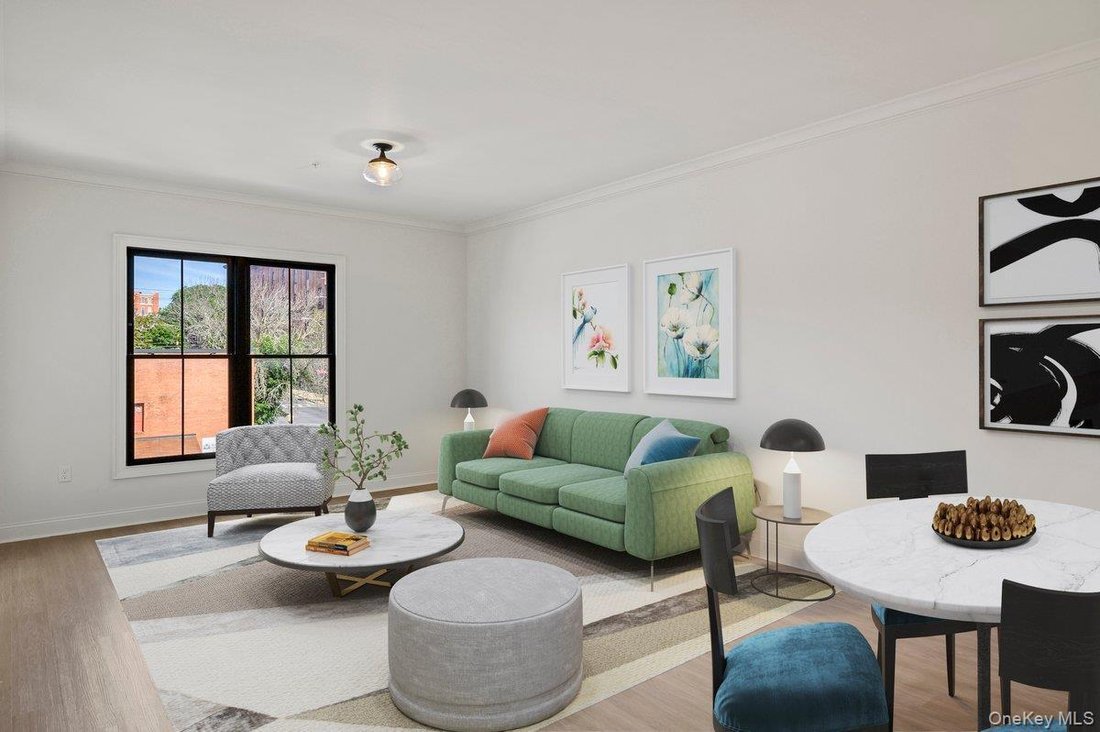 Condo in Saratoga Springs, New York, United States 2 - 18094464